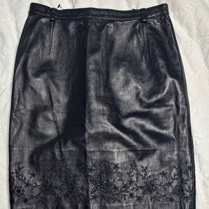 Escada Black Leather Pencil Skirt with Floral Embroidery💕ESCADA LEATHER SKIRT 💕